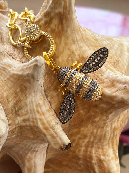 BEA BEE PENDANT