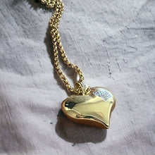 Load image into Gallery viewer, GOLDA GOLD HEART ON A GOLD CHAIN