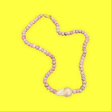 Load image into Gallery viewer, Pink Silverite Beaded baroque Pearl necklace